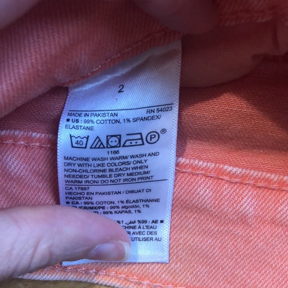 Old Navy Boyfriend Shorts - Picture 4 of 4